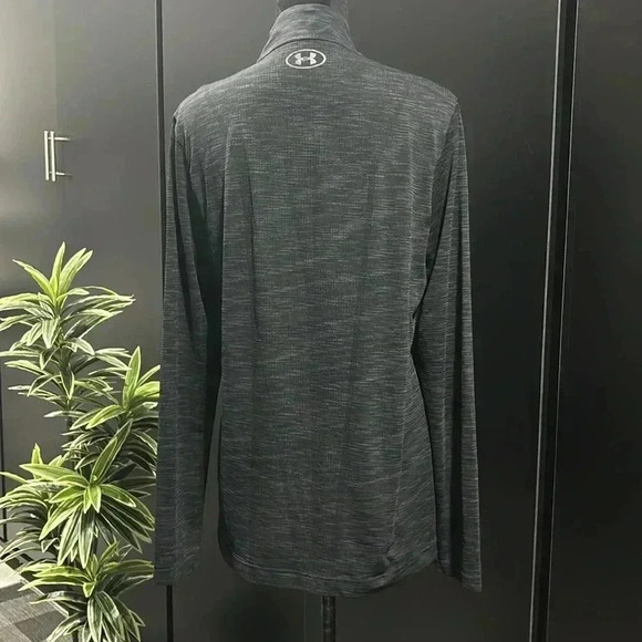 Under Armor Heat Gear,fitted quarter zip, pull over,athletic jacket/top,light - Picture 5 of 9